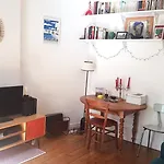 2 Pieces A Montmatre